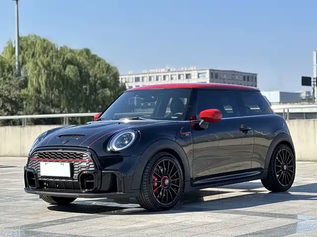 MINI JCW 2022