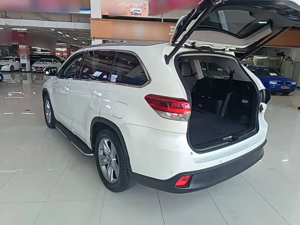 Toyota Highlander — миниатюра 5
