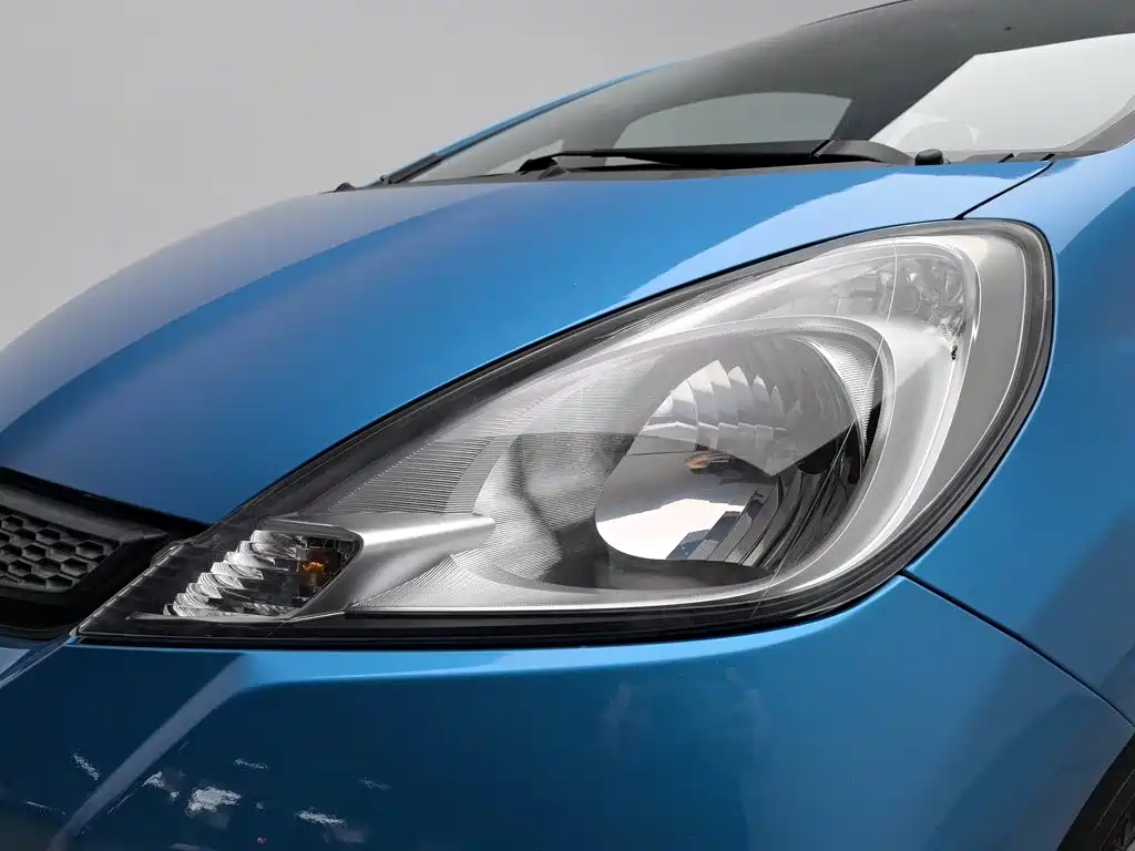 Honda Fit — миниатюра 7