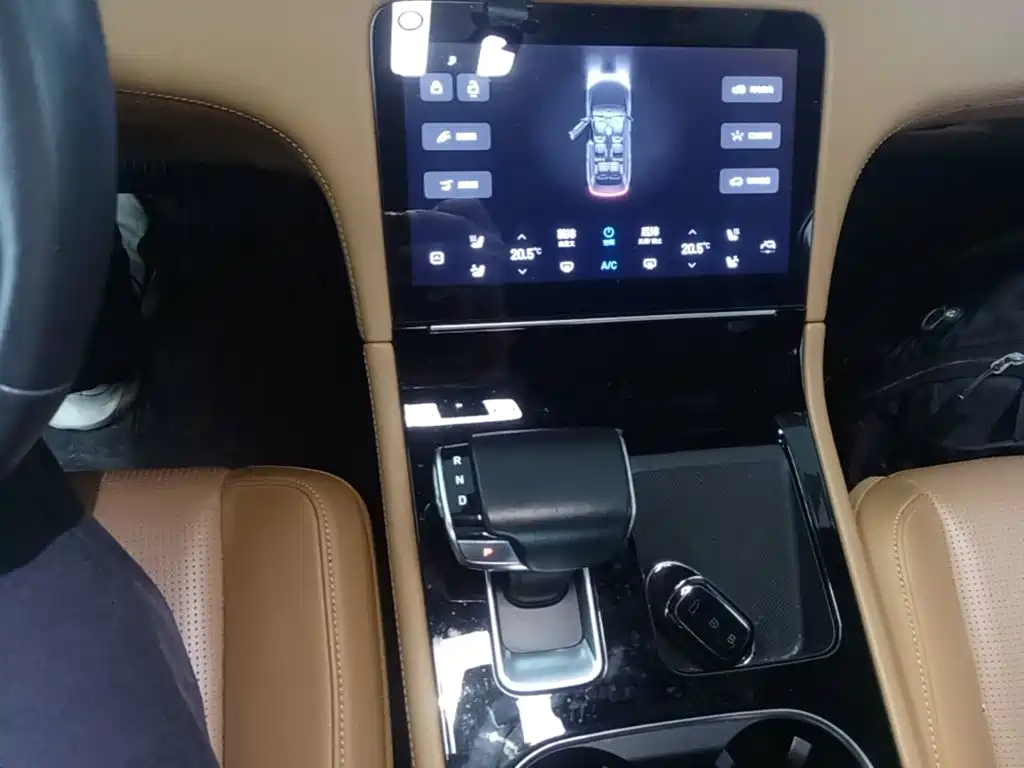Li Auto Li ONE — миниатюра 14