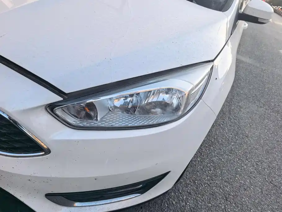 Ford Focus — миниатюра 5