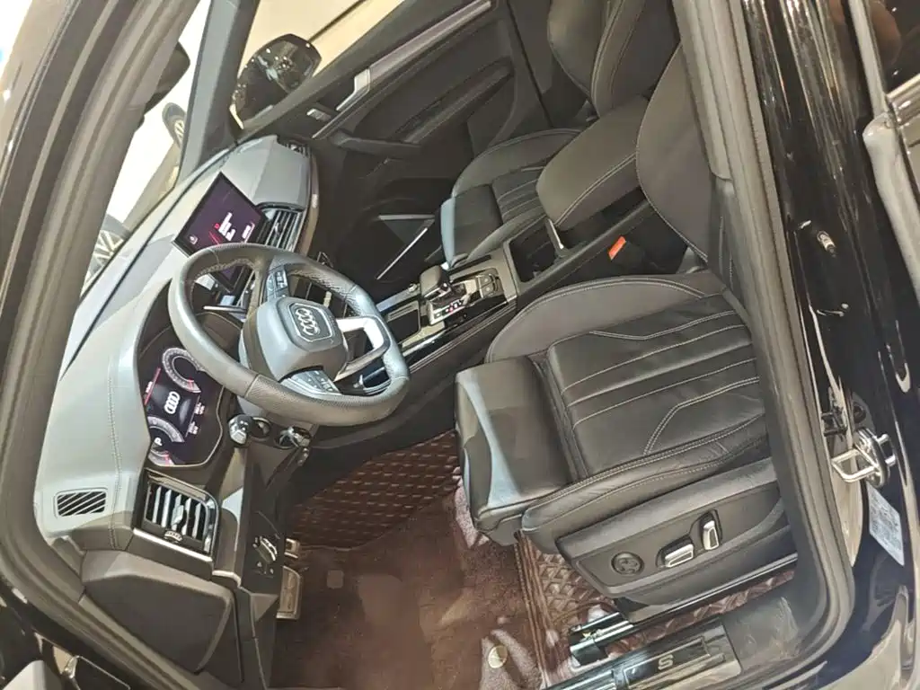 Audi Q5L — миниатюра 15