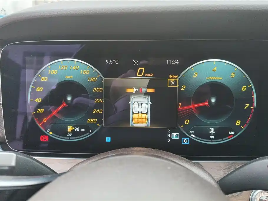 MERCEDES-BENZ E CLASS