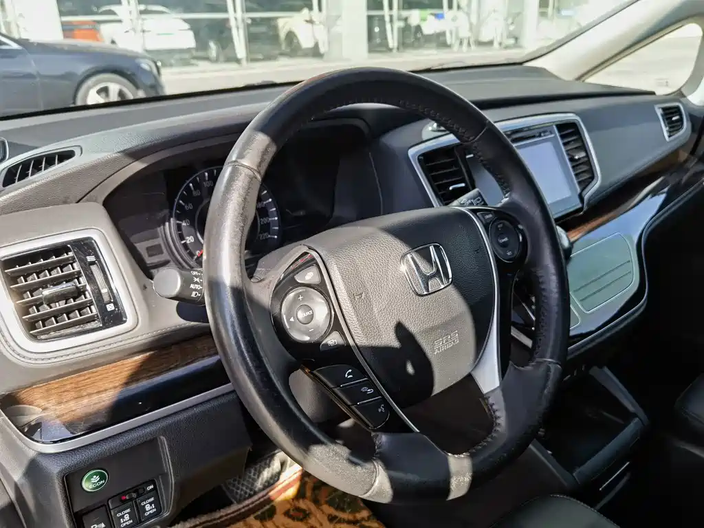 Honda Odyssey — миниатюра 14