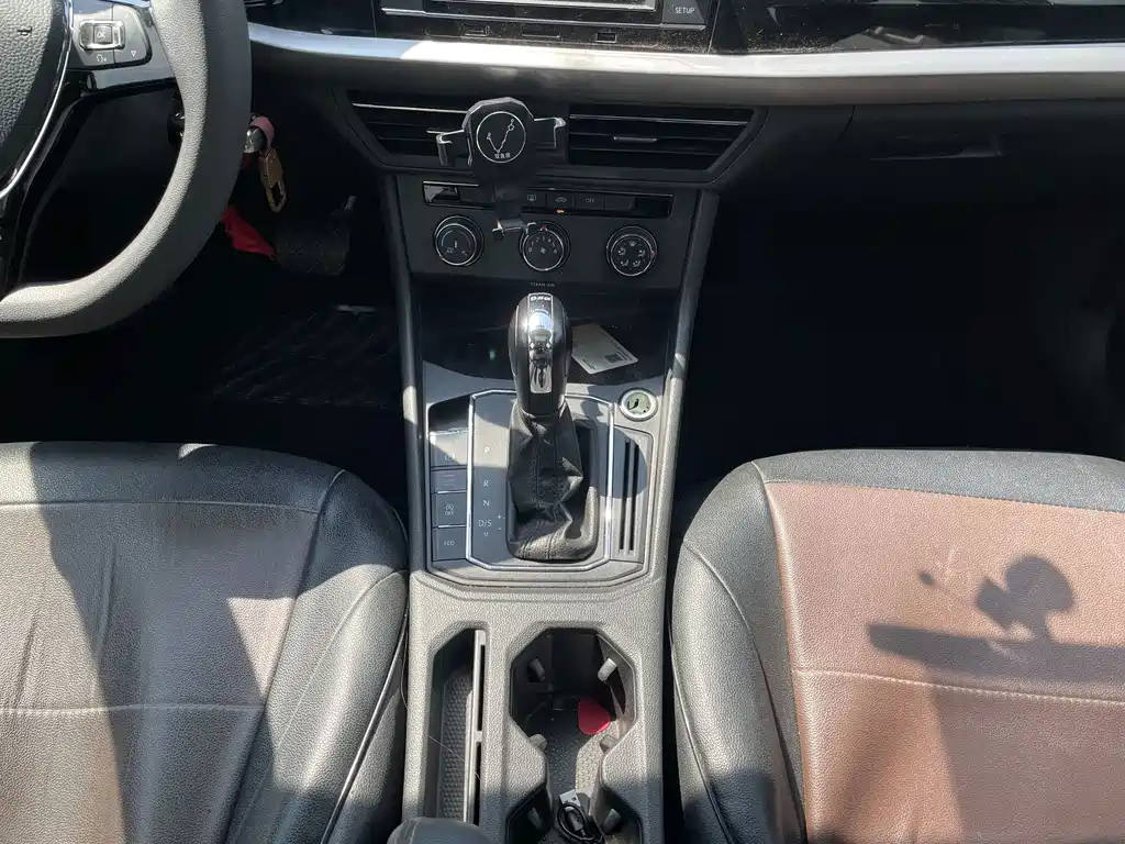 Volkswagen Lavida — миниатюра 11