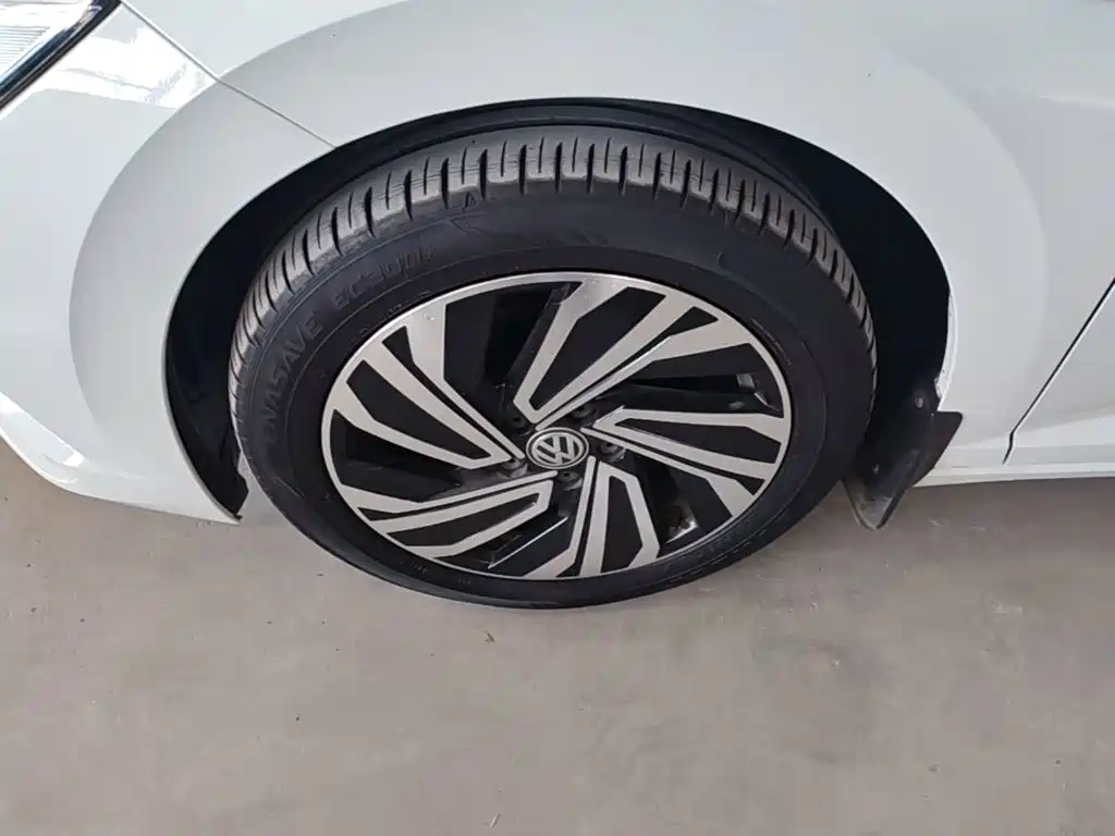 Volkswagen Sagitar — миниатюра 23