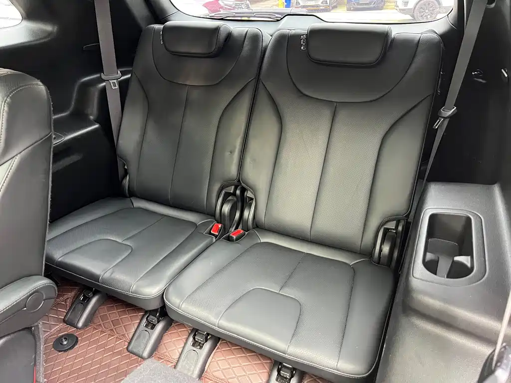 Hyundai Santa Fe — миниатюра 12
