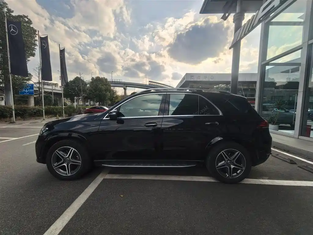 MERCEDES-BENZ GLE