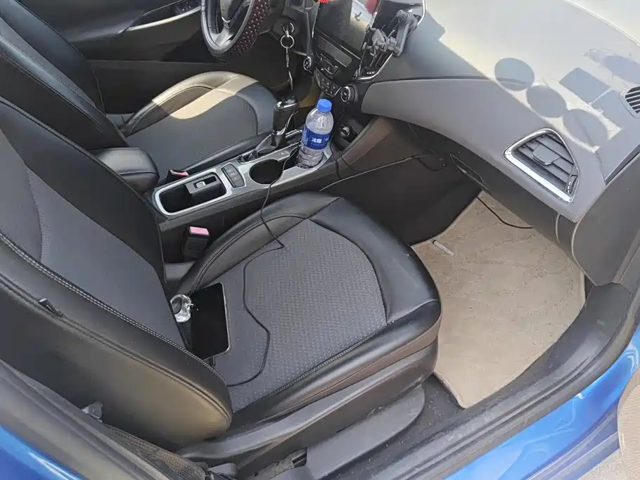 Chevrolet Cruze — миниатюра 8