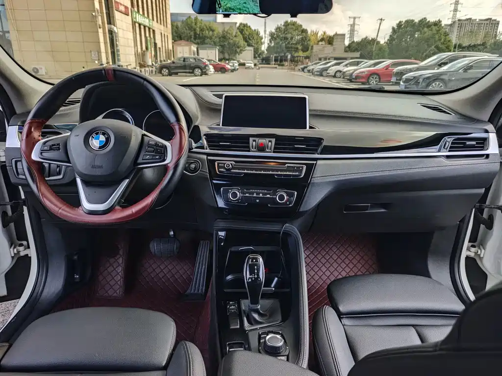 BMW X2 (Import) — миниатюра 26
