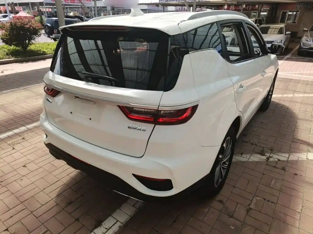 Geely Vision X6 — миниатюра 7