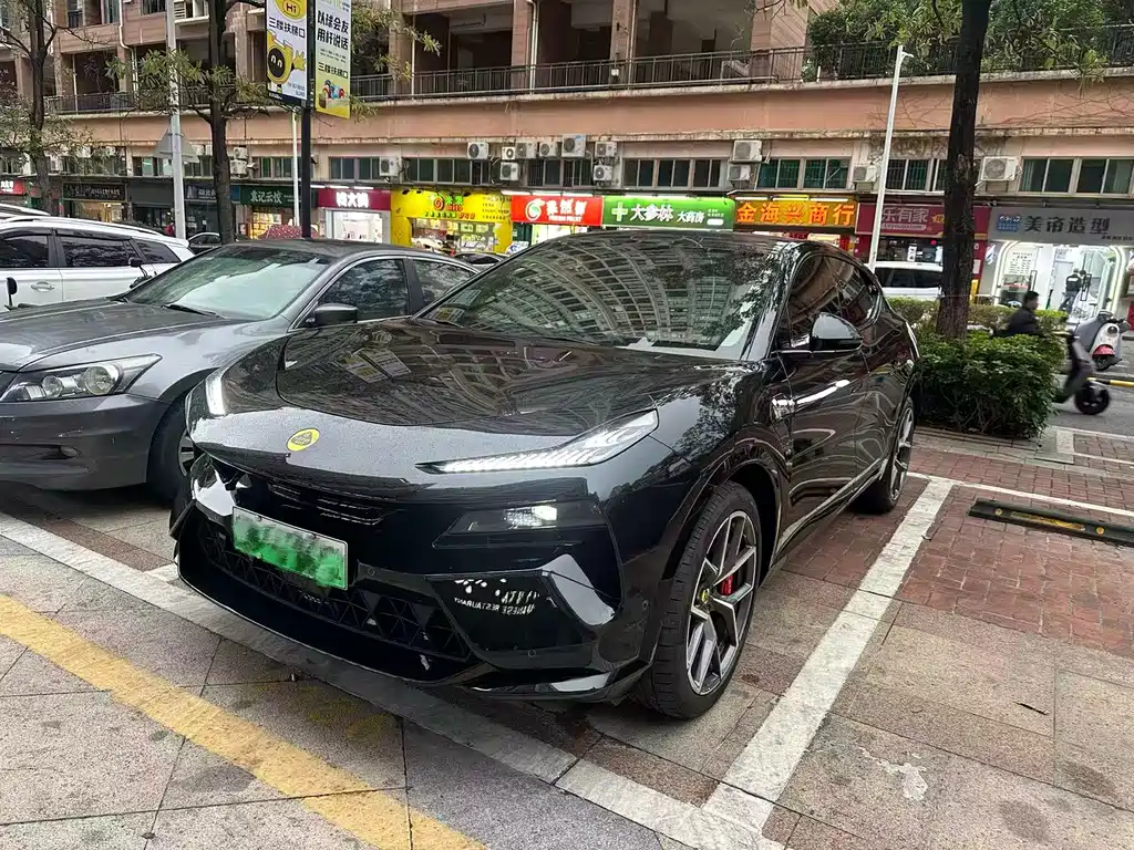 Lotus Eletre 2024