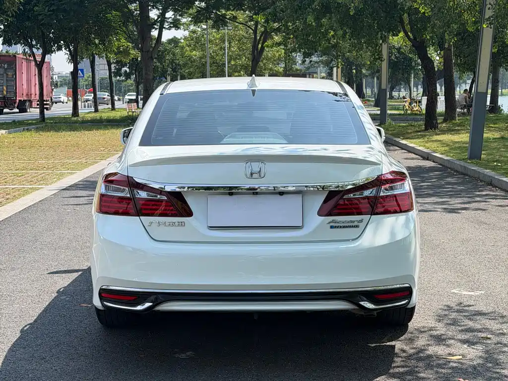 Honda Accord — миниатюра 5