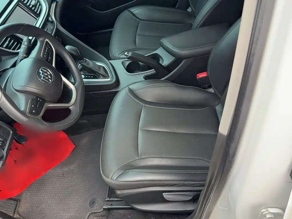 Buick Excelle — миниатюра 10