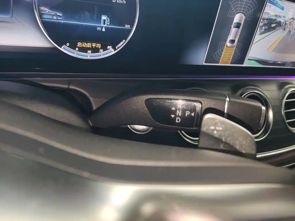Mercedes-Benz E-Class — миниатюра 14