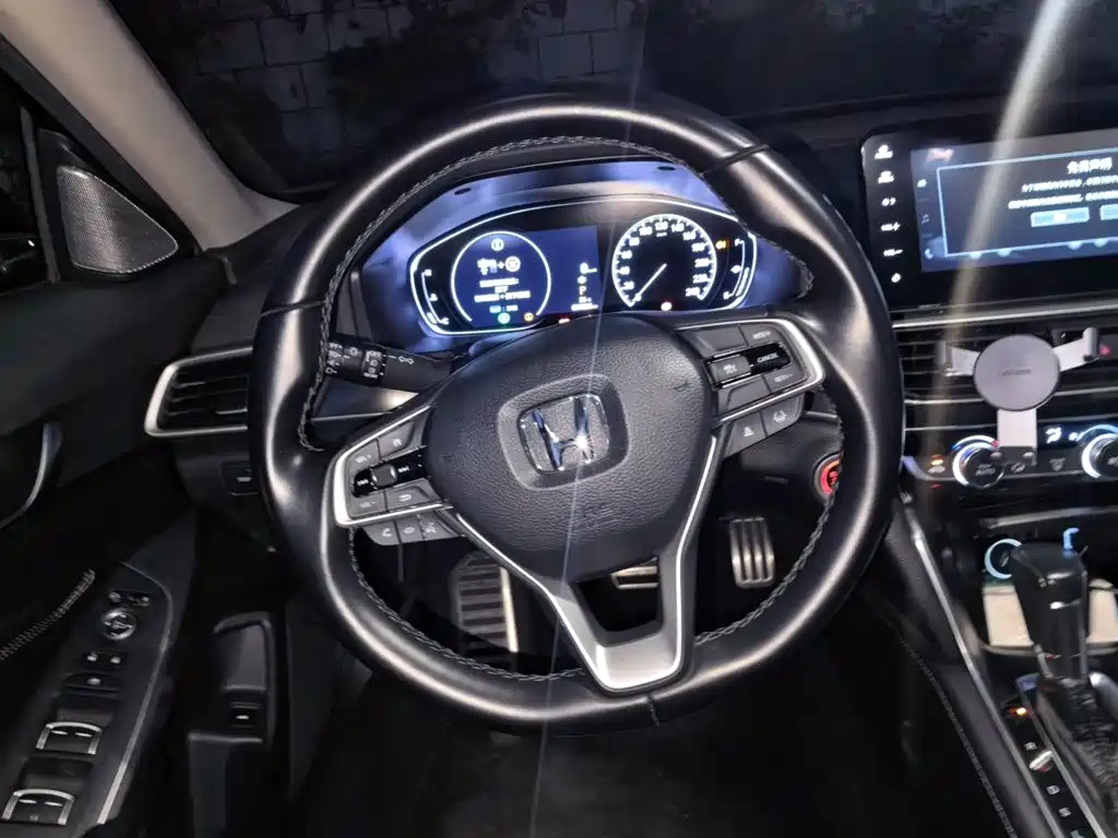 Honda Accord — миниатюра 6