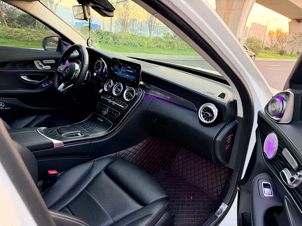 Mercedes-Benz C-Class — миниатюра 7