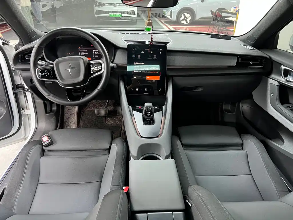 Polestar Polestar 2 — миниатюра 7