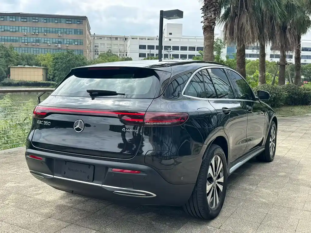Mercedes-Benz EQC — миниатюра 8