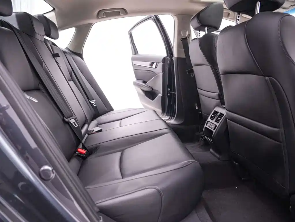 Honda Accord — миниатюра 24
