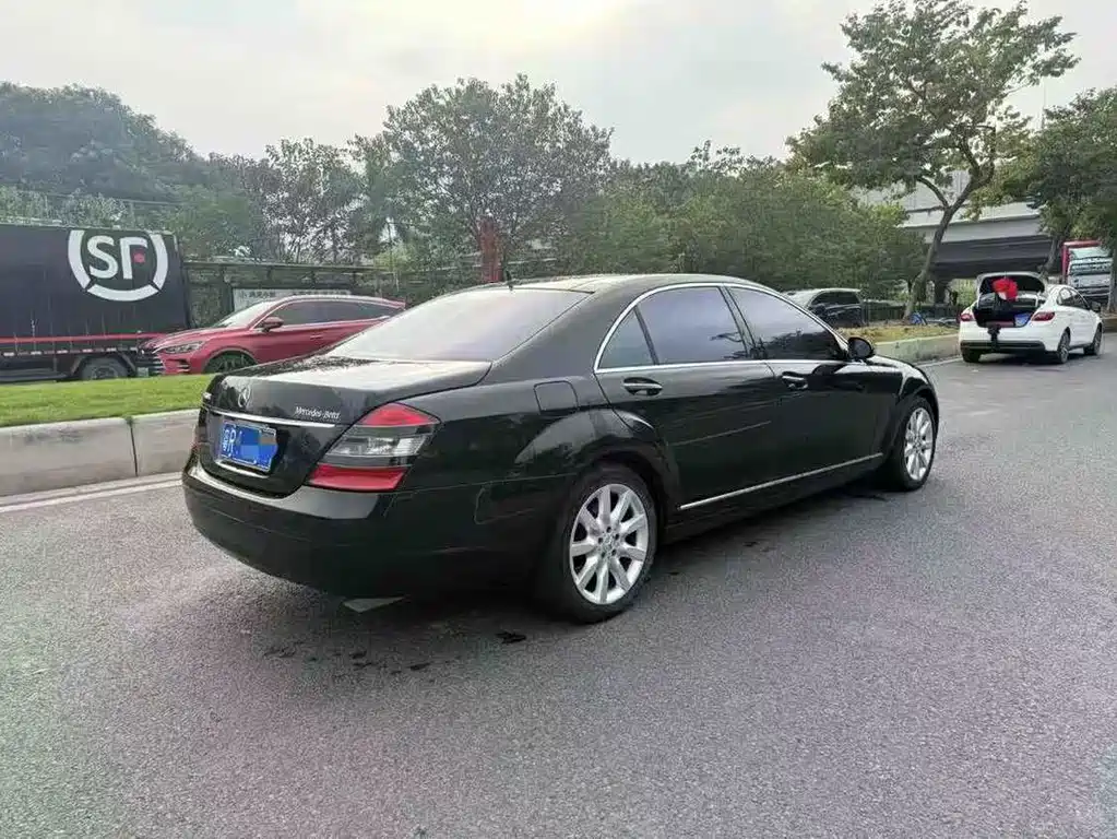 Mercedes-Benz S-Class — миниатюра 6