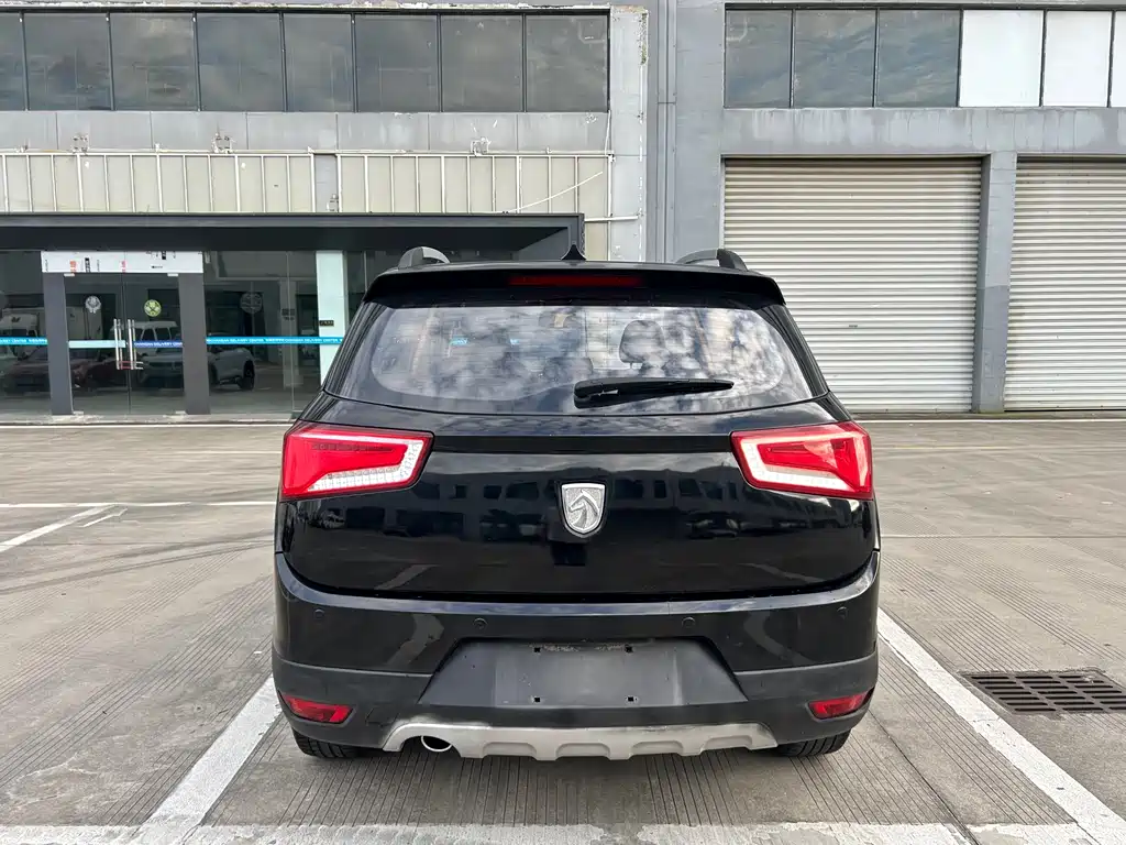 Baojun 560 2016 1.8L MT Luxury