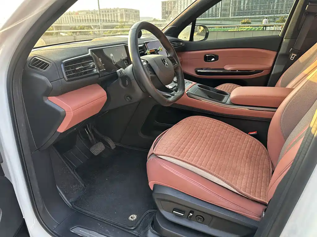 NIO EC6 — миниатюра 8