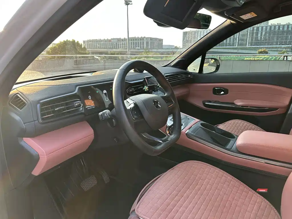 NIO EC6 — миниатюра 9
