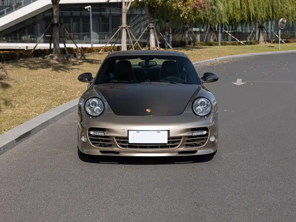 Porsche 911 2010 Turbo S 3.8T