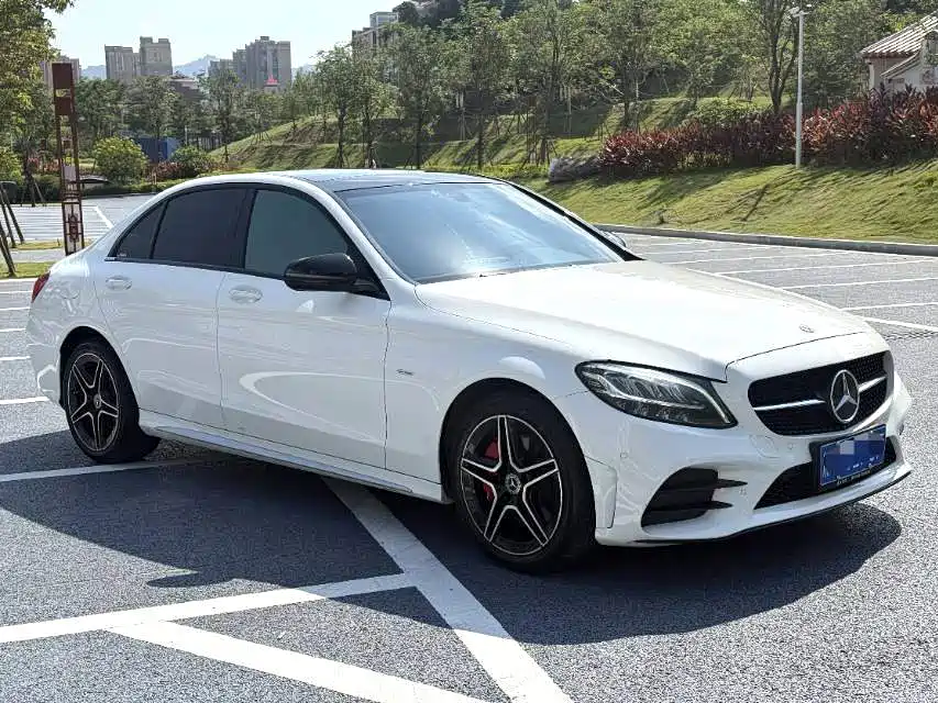 Mercedes-Benz C-Class — миниатюра 3