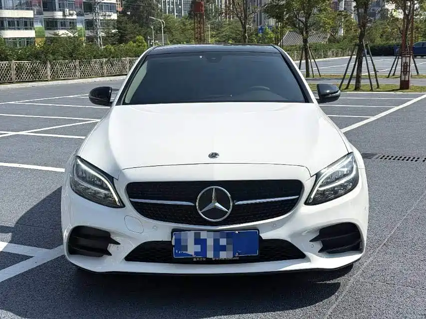 Mercedes-Benz C-Class — миниатюра 2