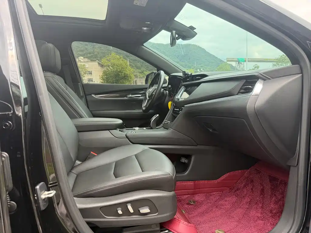 Cadillac XT5 — миниатюра 12