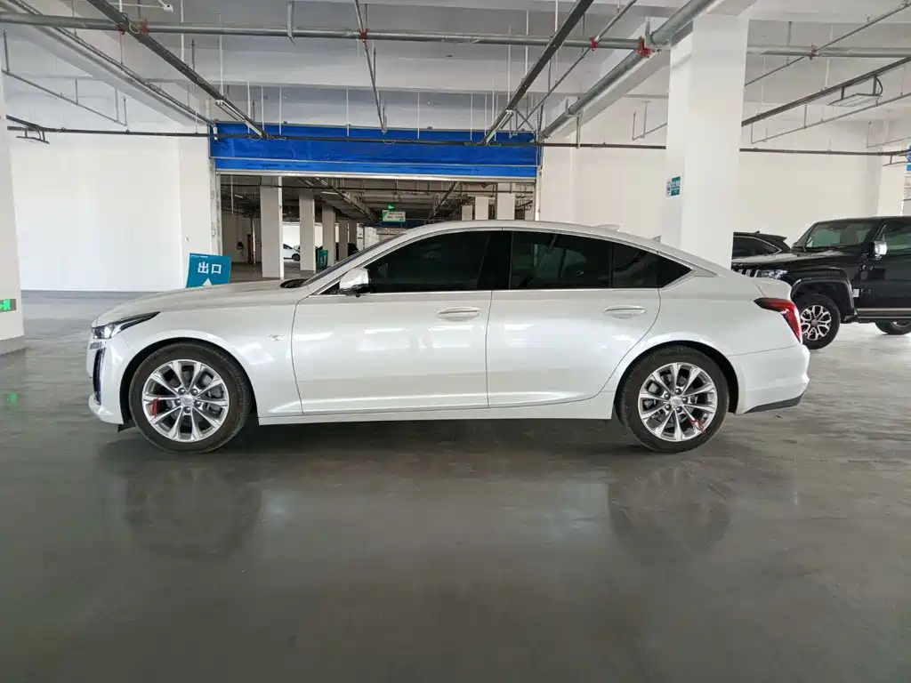 Cadillac CT5 — миниатюра 3