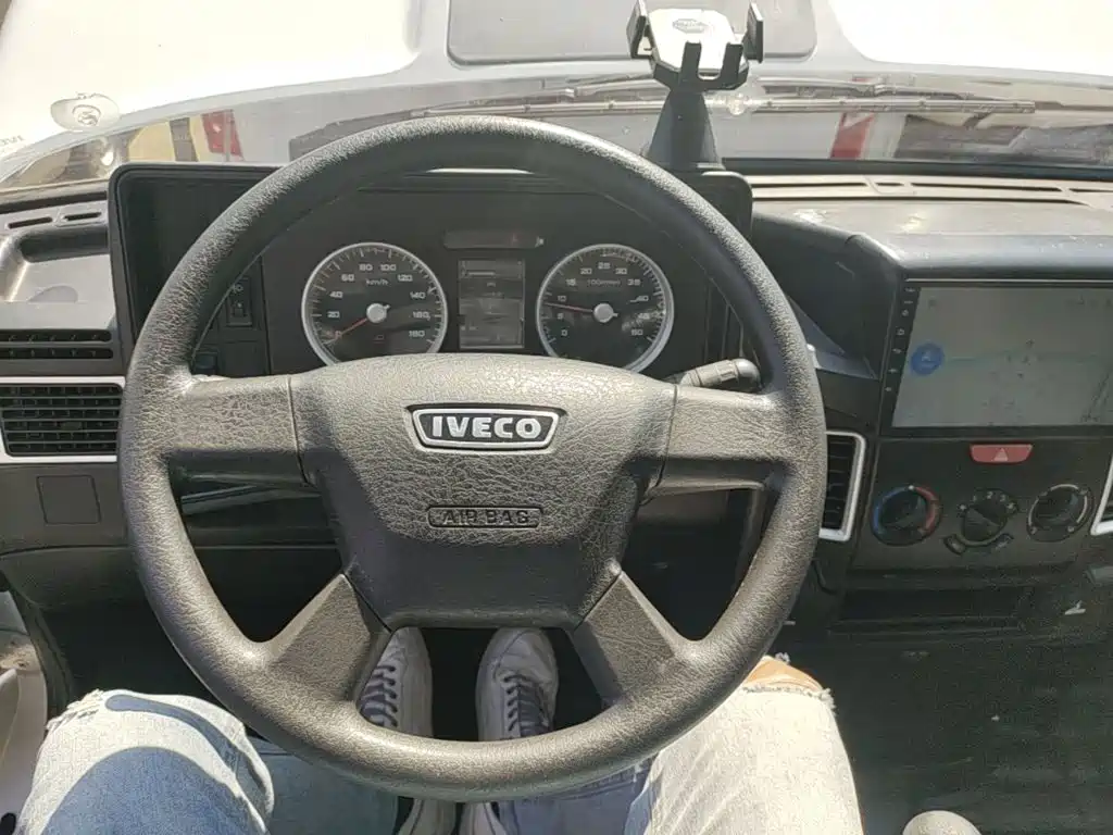 IVECO Daily — миниатюра 11