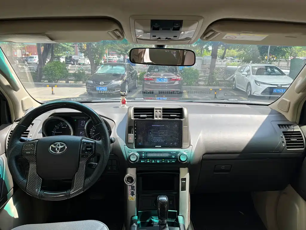 Toyota Prado — миниатюра 10