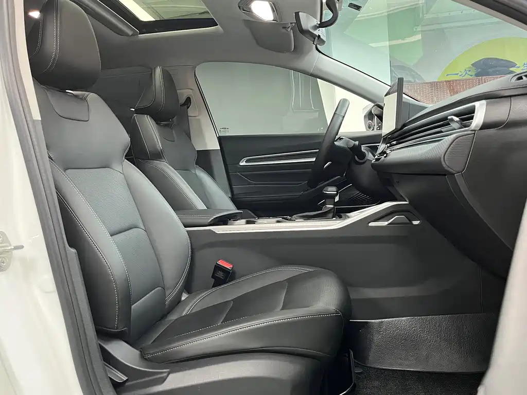 Geely Emgrand — миниатюра 18