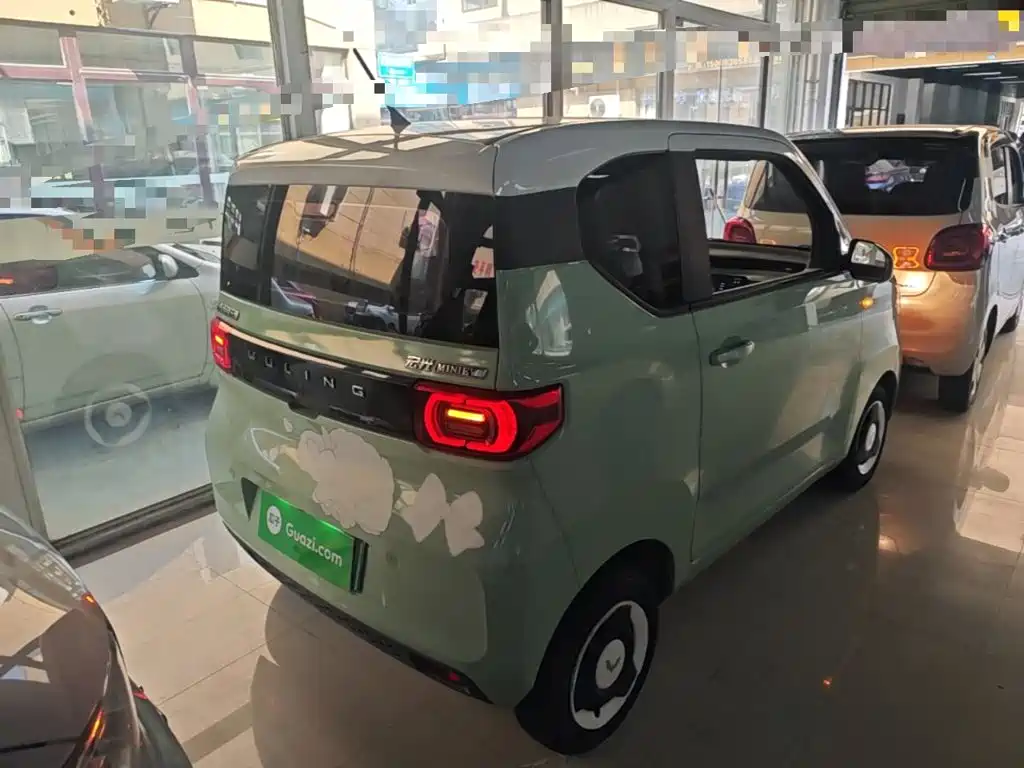 Wuling MINIEV — миниатюра 7