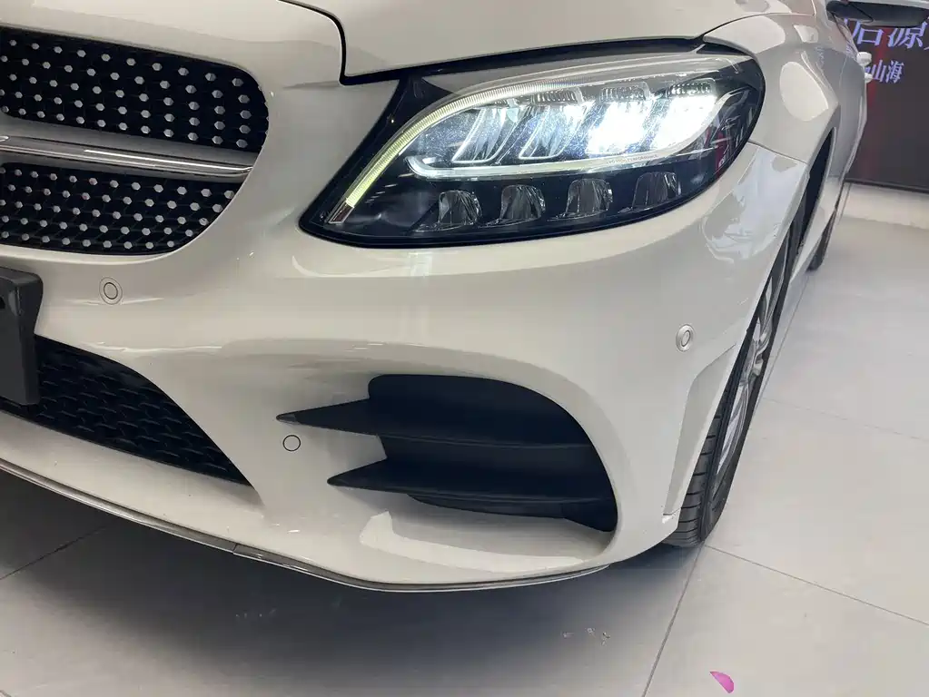 Mercedes-Benz C-Class — миниатюра 17