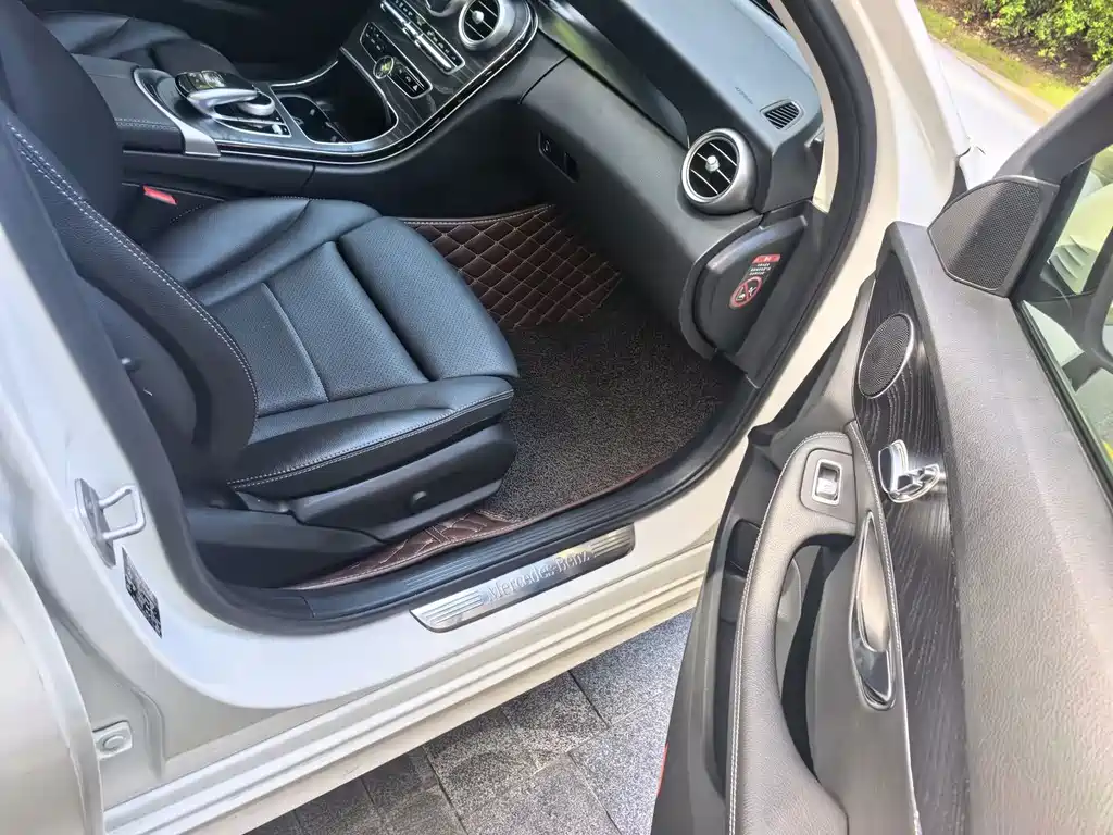 Mercedes-Benz C-Class (Import) — миниатюра 7