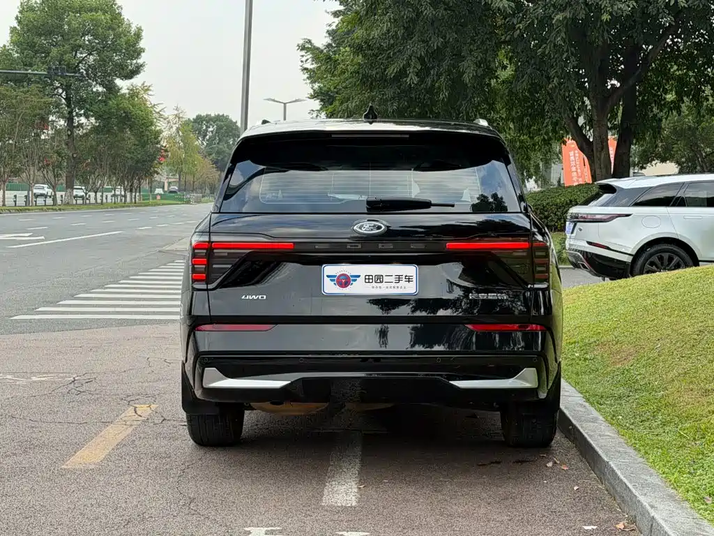 Ford Edge — миниатюра 5