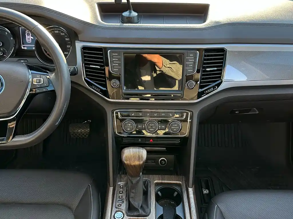 Volkswagen Teramont — миниатюра 23