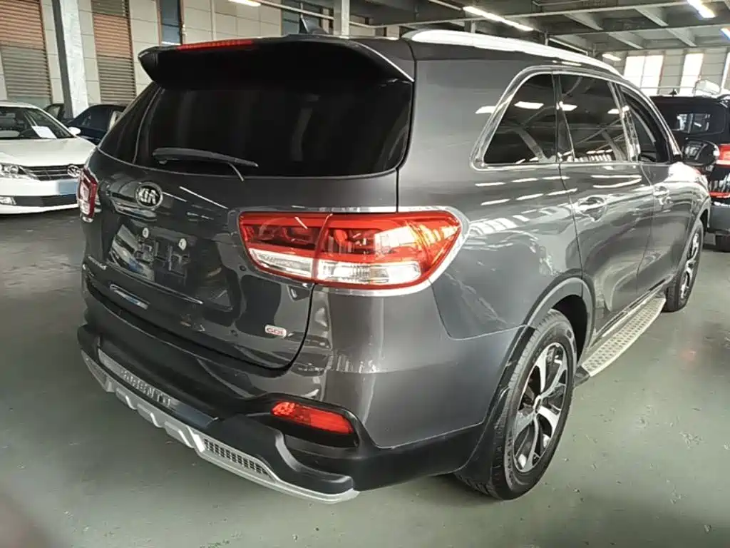 Kia Sorento — миниатюра 7