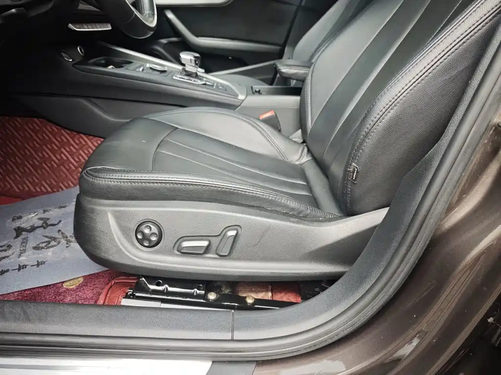 Audi A4L — миниатюра 10