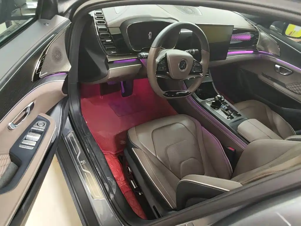 BYD Han — миниатюра 16