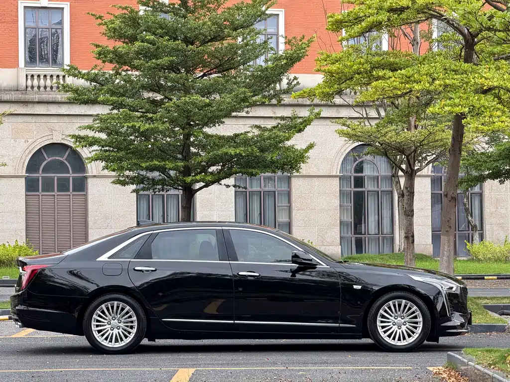 Cadillac CT6 — миниатюра 7