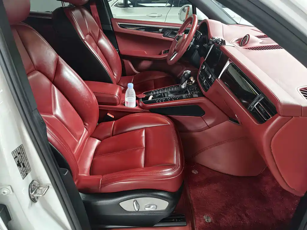 Porsche Macan — миниатюра 15