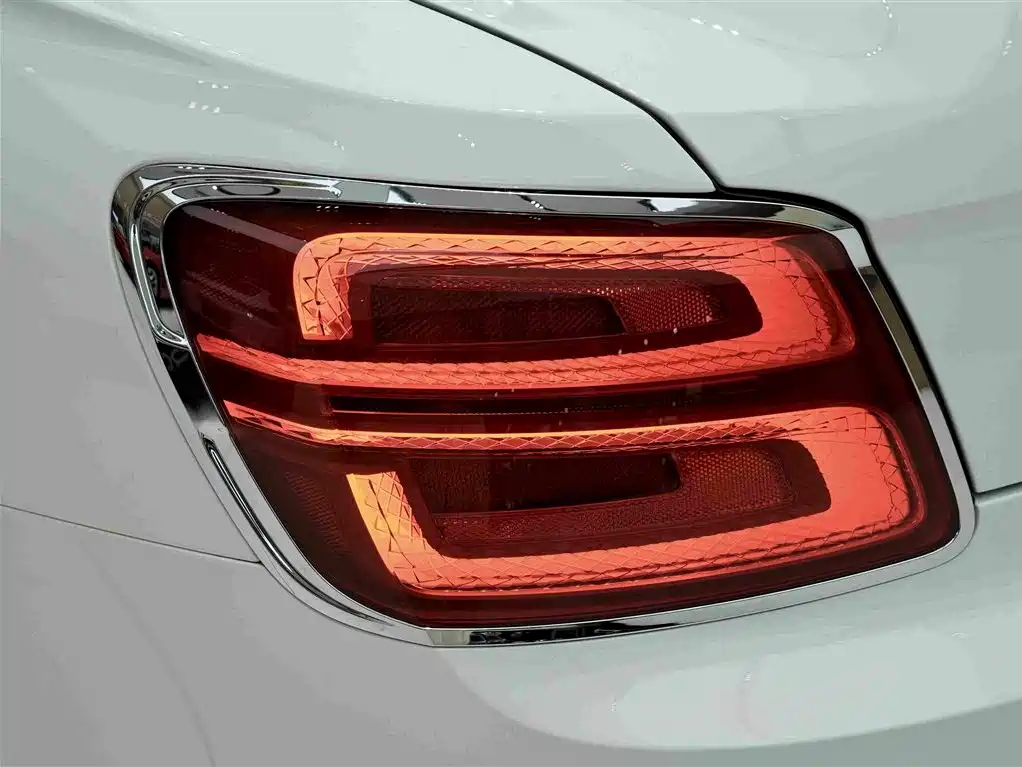 Bentley Flying Spur PHEV 2.9T V6 Hybrid, фото 27