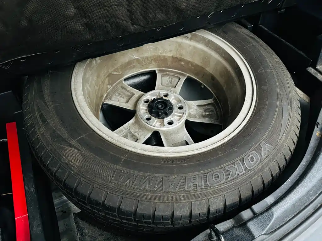 Toyota RAV4 — миниатюра 16