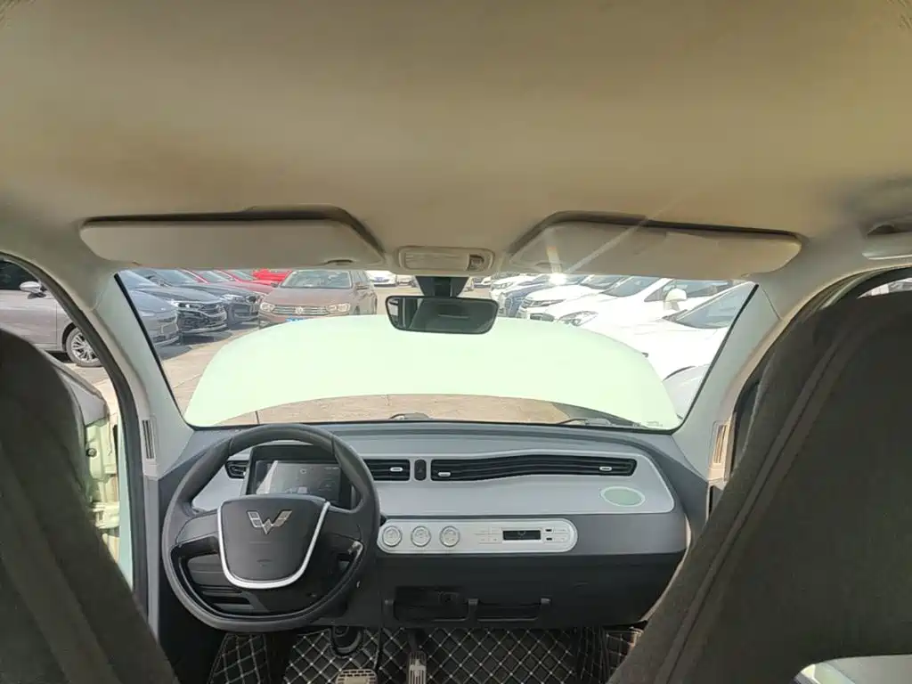 Wuling MINIEV — миниатюра 18