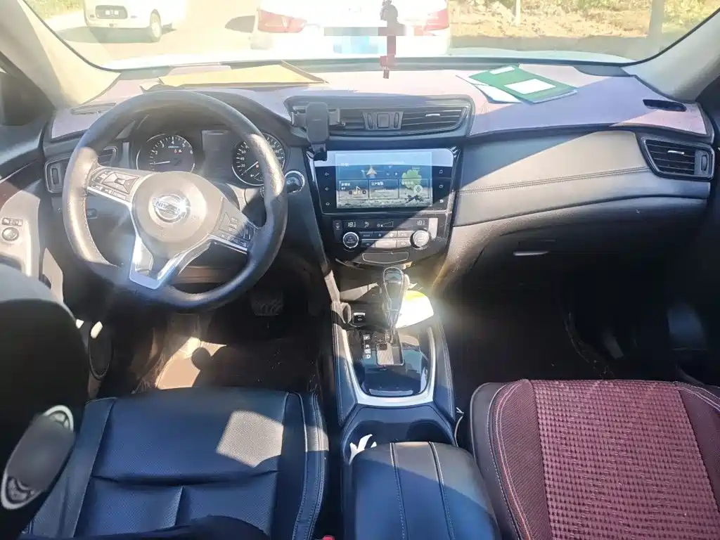 Nissan X-Trail — миниатюра 13
